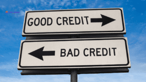 Tow way sign showing good credit score and bad credit score